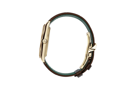 1908, 39 mm, 18 kt yellow gold, polished finish Specifications
